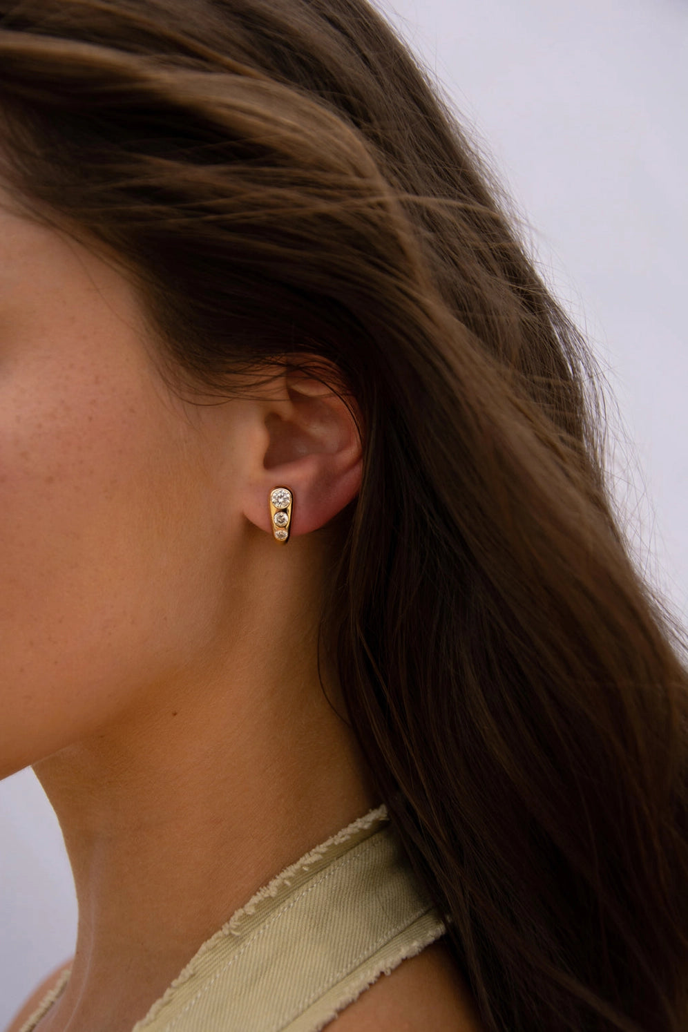 Lili Claspe Adira Studs